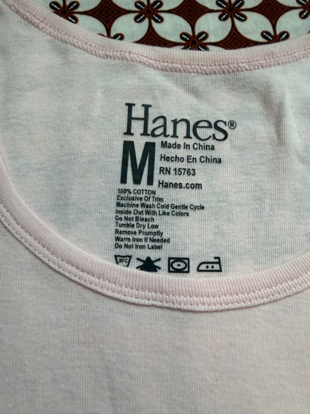 Hanes Women’s Pale Pink Sleeveless Tank Top - Picture 3 of 6